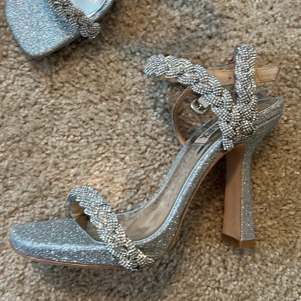 Badgley Mischka Fennel Heels rhinestone braided ankle strap silver glitter 7